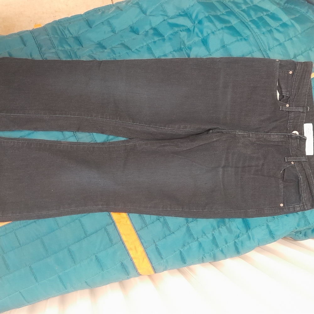 Clothes - Picture 3 of 3